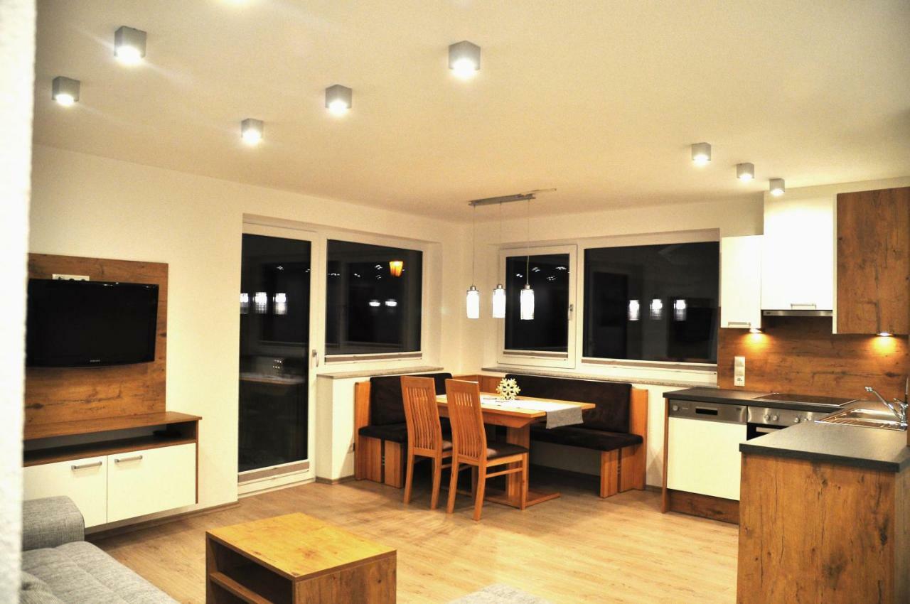 ארצל אים פלאצטל Appartement Alpenzauber מראה חיצוני תמונה